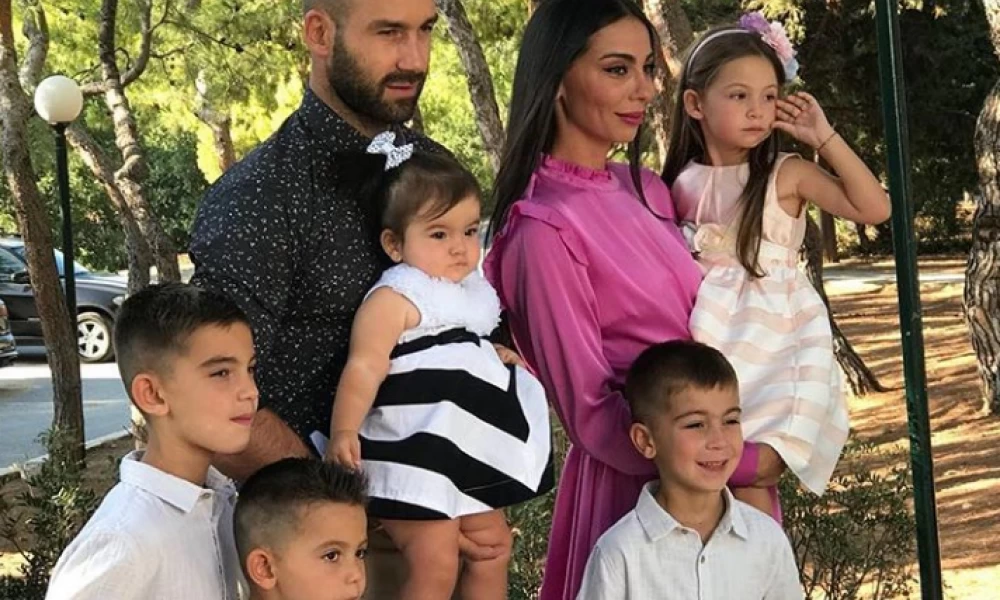 «Οριακά γλιτώσαμε το πρόστιμο των 10 ατόμων»: Η Χοψονίδου μέτρησε τα μέλη της οικογένειας Σπανούλη και ανακουφίστηκε!